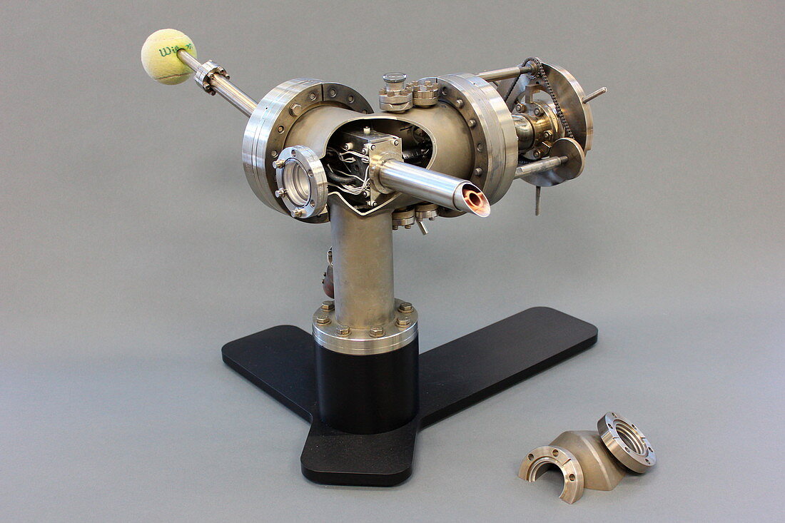 Spin-polarized electron gun, 1970s