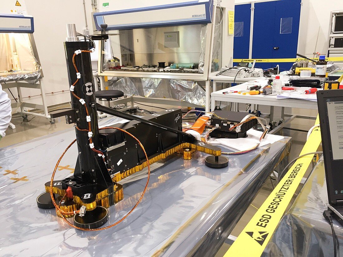 InSight HP3 probe being tested
