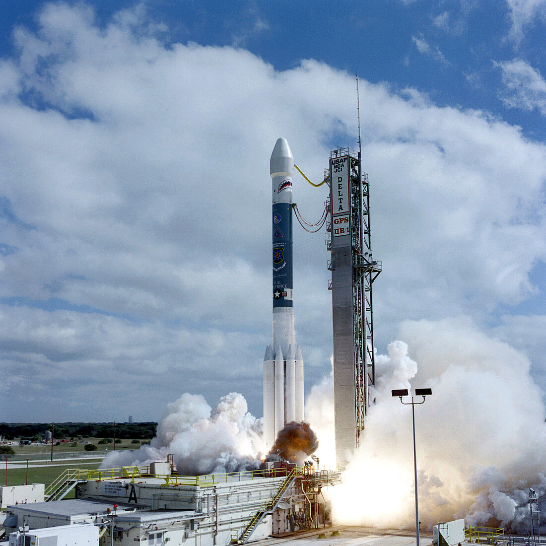 Delta II rocket lifts off carrying GPS satellite, 1997