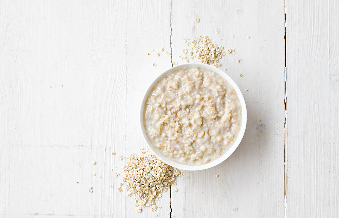 Porridge und Haferflocken