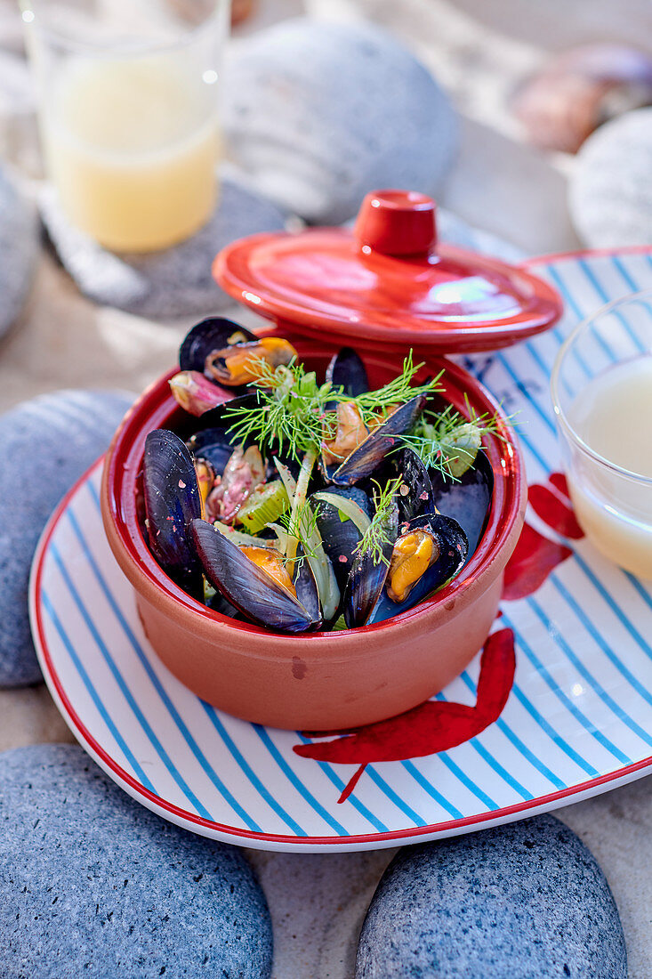 Mussels with fennel and pastis