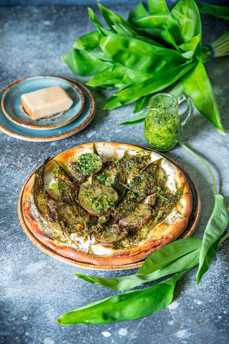 Wild garlic potato pizza