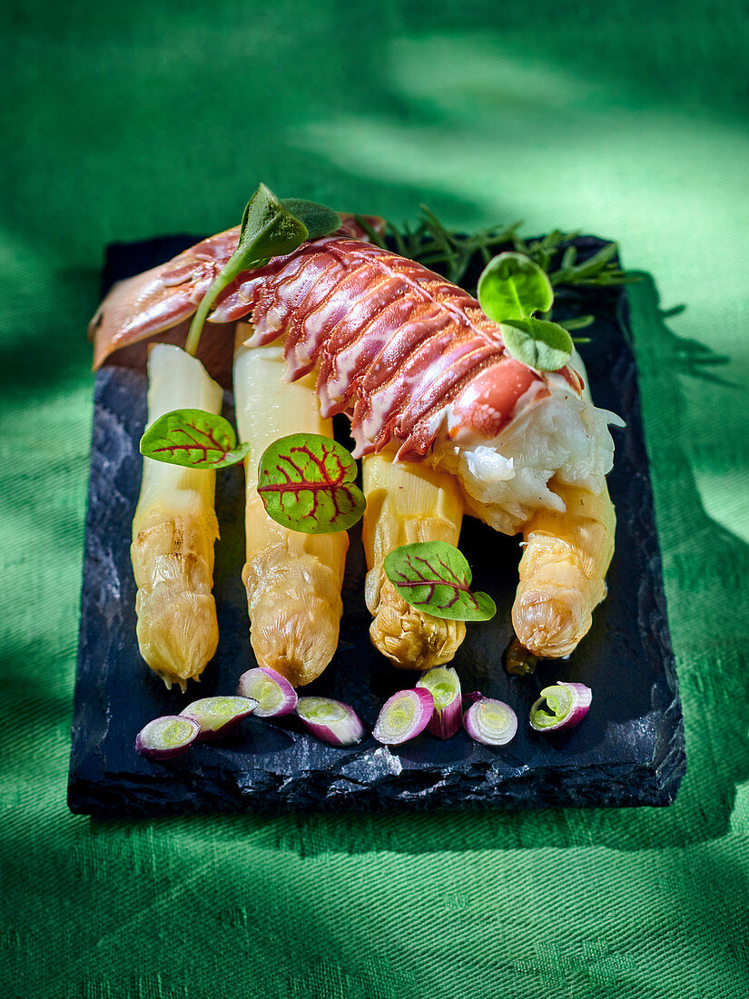 Lobster on white asparagus