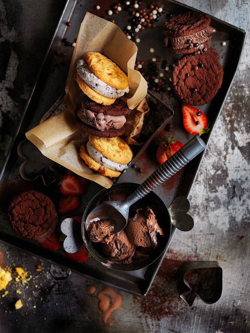 Sandwich Cookies mit Schokoladeneis