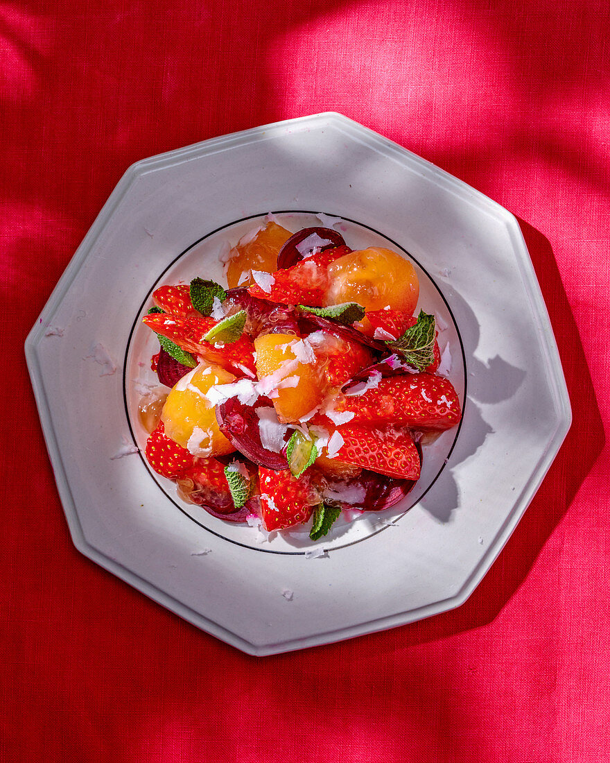 Beetroot salad with strawberries and mint