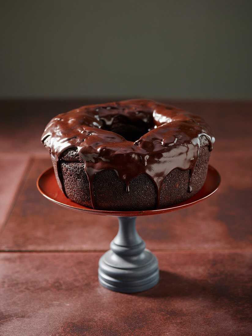 Schokoladen-Ingwer-Kuchen mit dunkler Schokoladenglasur