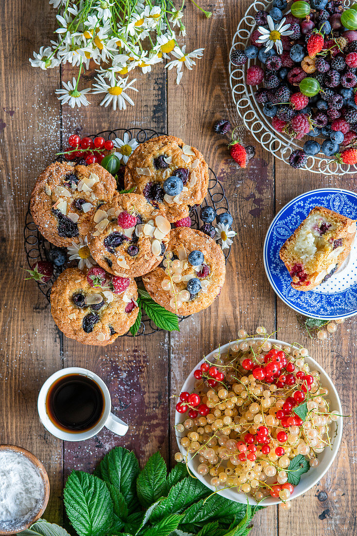 Beerenmuffins mit Quark