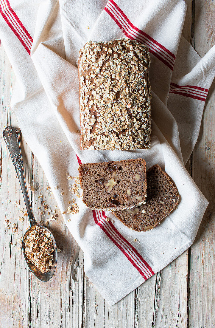 Roggenbrot auf Stoffserviette