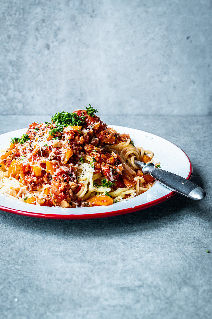 Spaghetti with vegetarian cauliflower bolognese