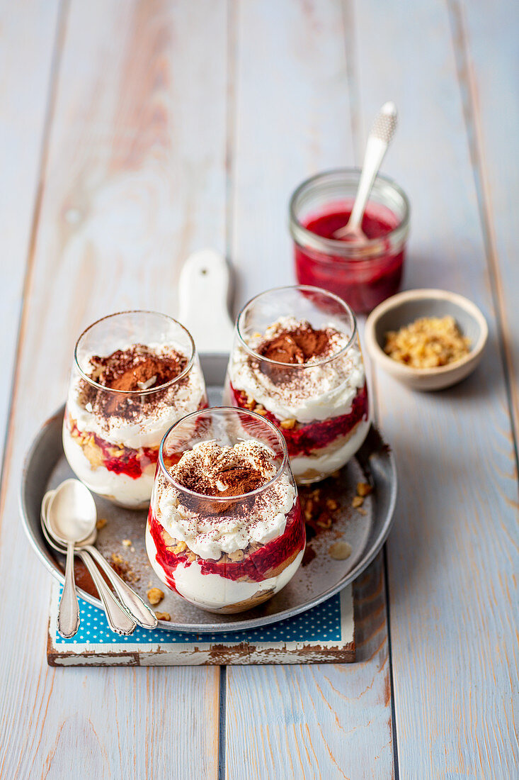 Tiramisu mit Himbeeren