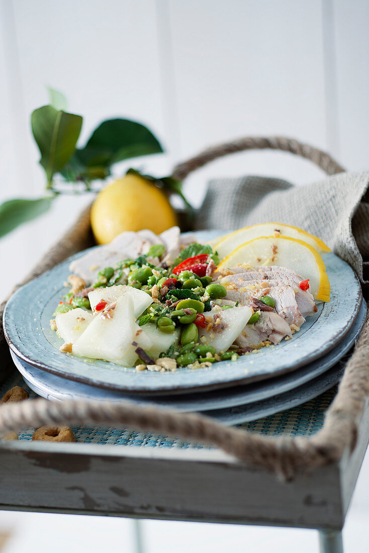 Hähnchensalat mit Melone und Favebohnen