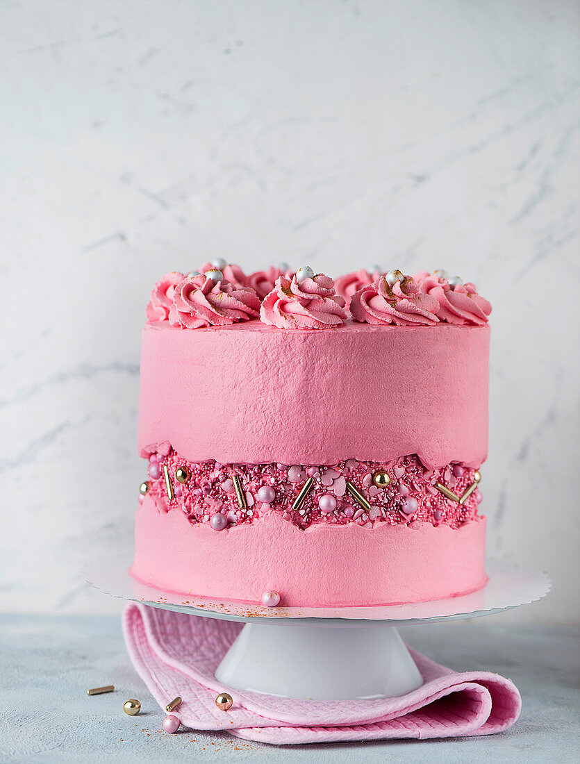 A pink fault line cake