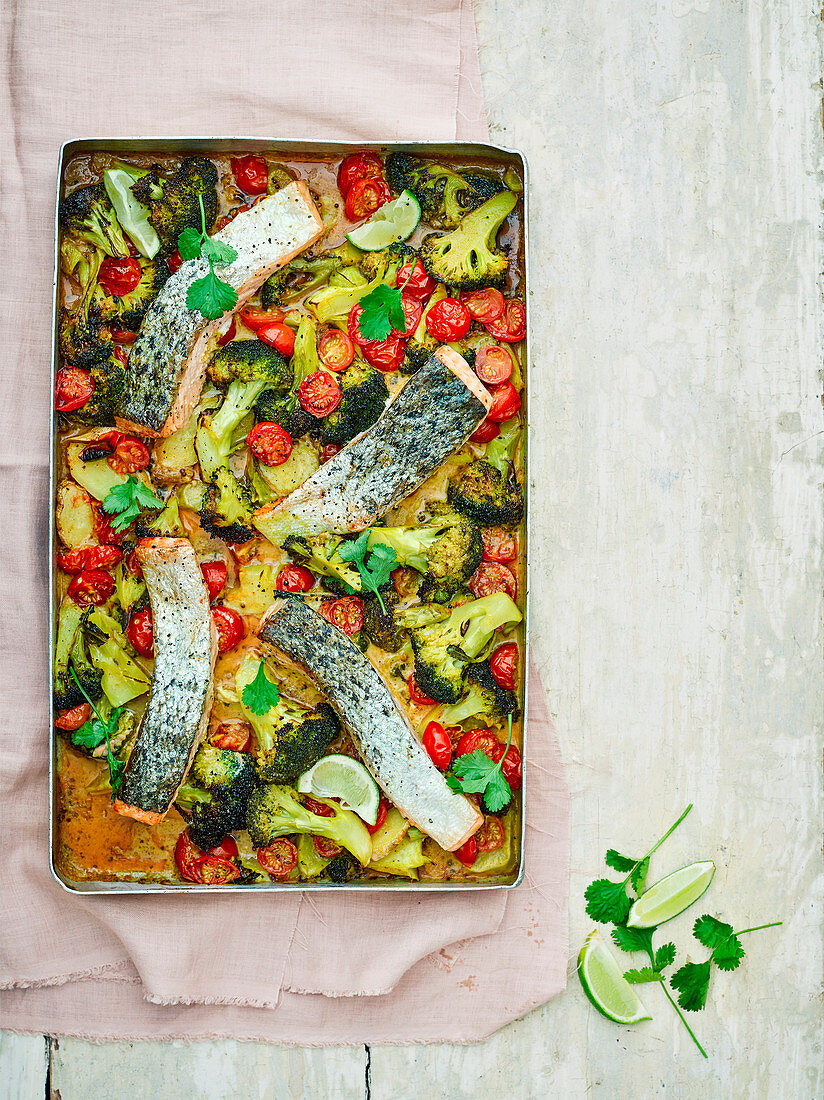 Salmon curry traybake