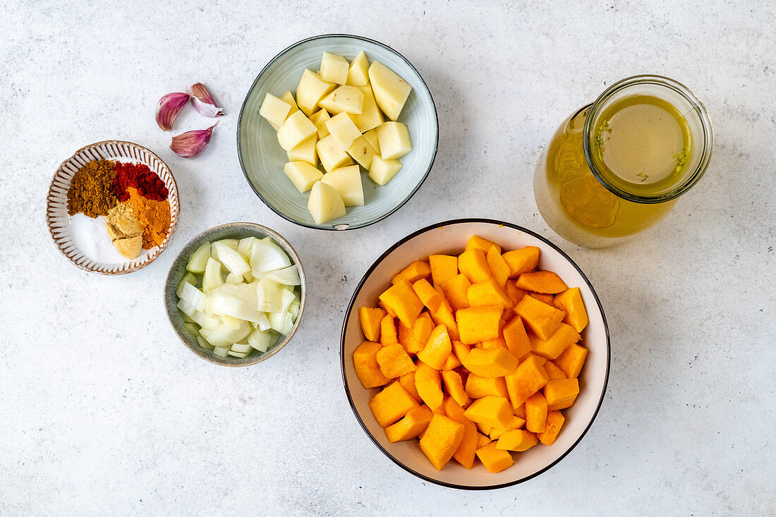 Zutaten für Butternusskürbissuppe