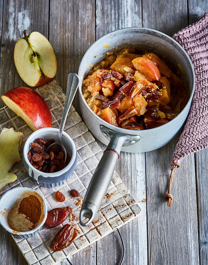 Ayurvedic apple compote with ginger, dates and raisins