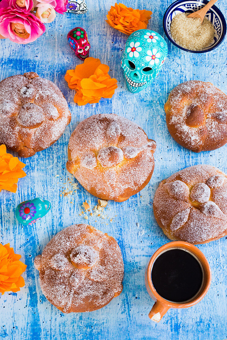 Pan de Muerto (süsses Brot zum Tag der Toten, Mexiko)