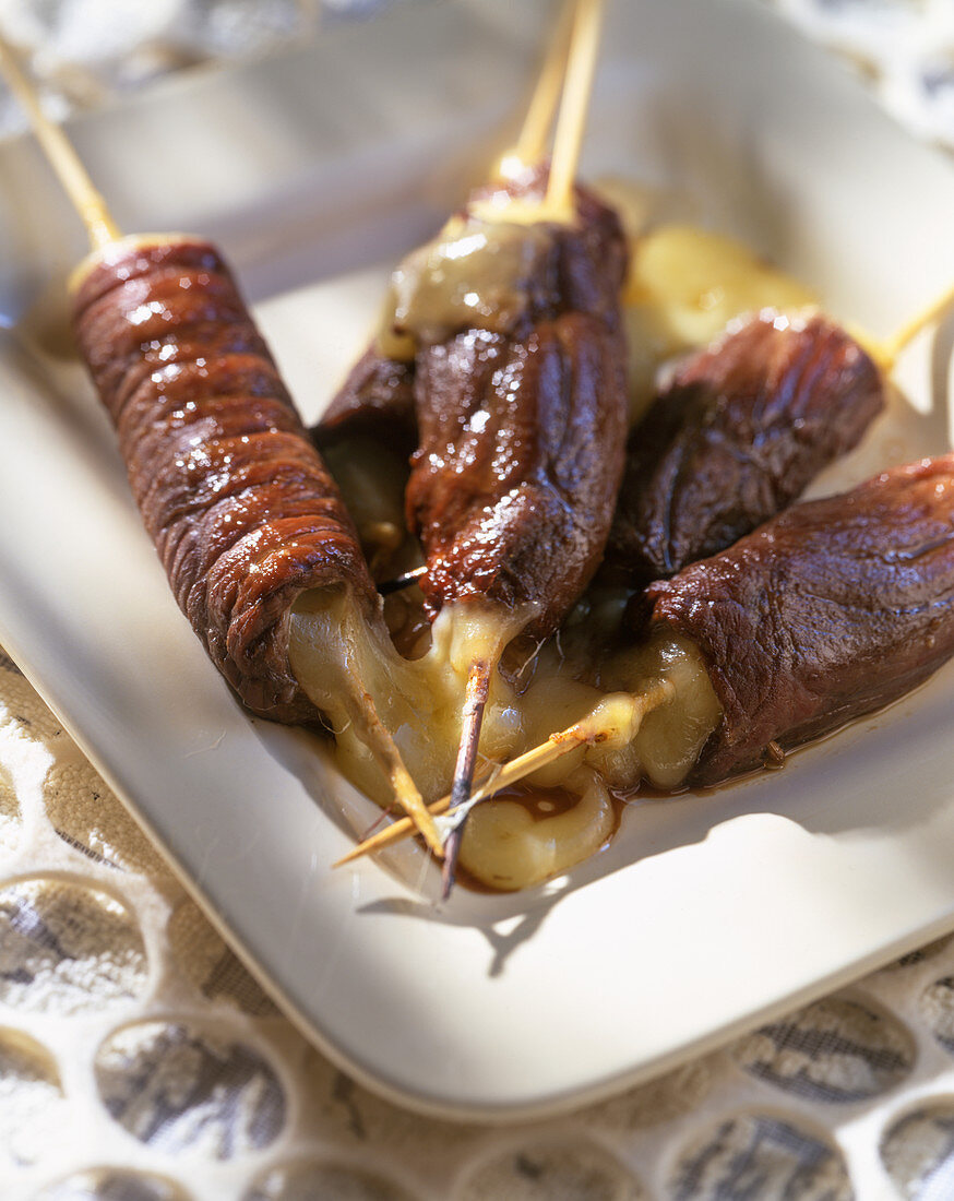 Beef skewers filled with cheese