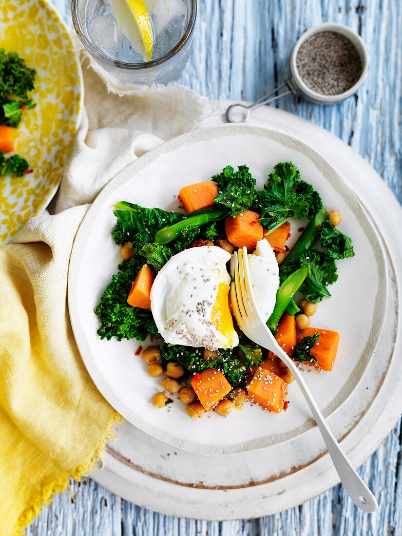Vegie Hash with Kale, Chickpeas and Poached Egg