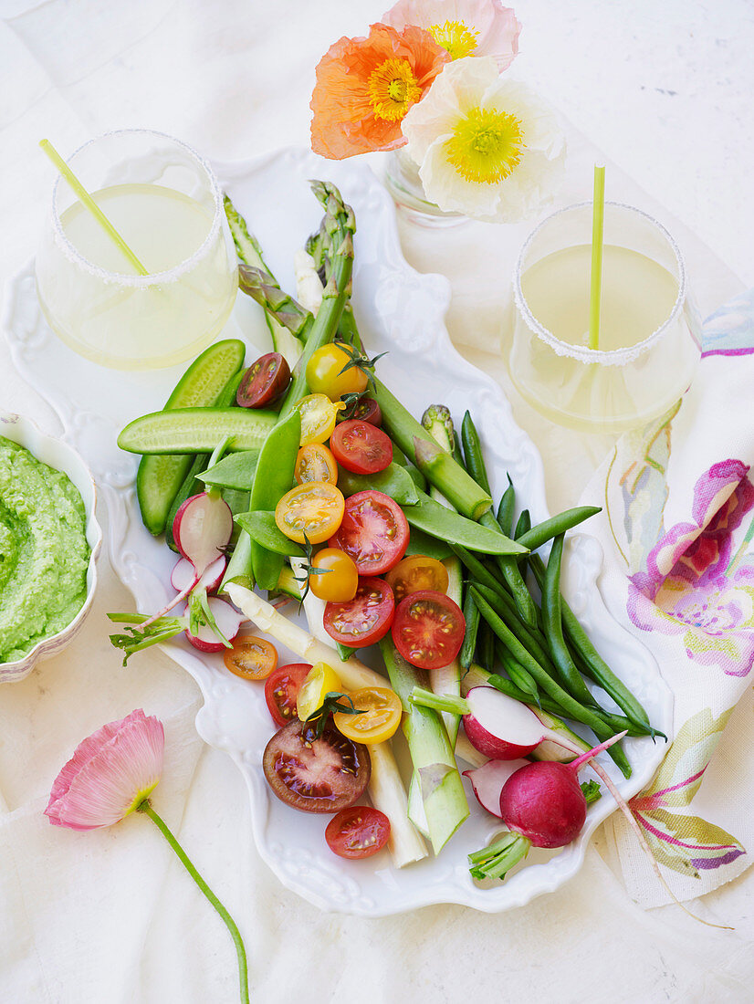 Raw Vegetable Crudite Platter with Pea and Fetta Dip