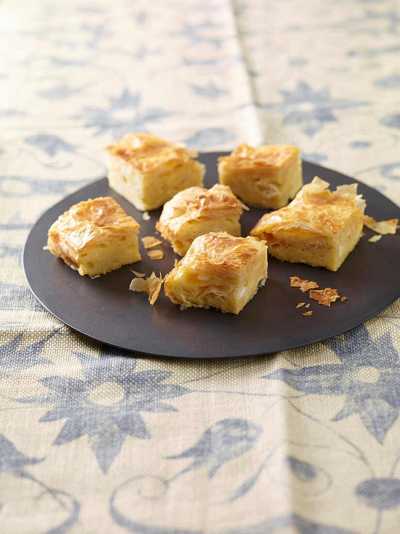 Srpska gibanica (Pikanter Filoteigkuchen mit Frischkäse, Serbien)