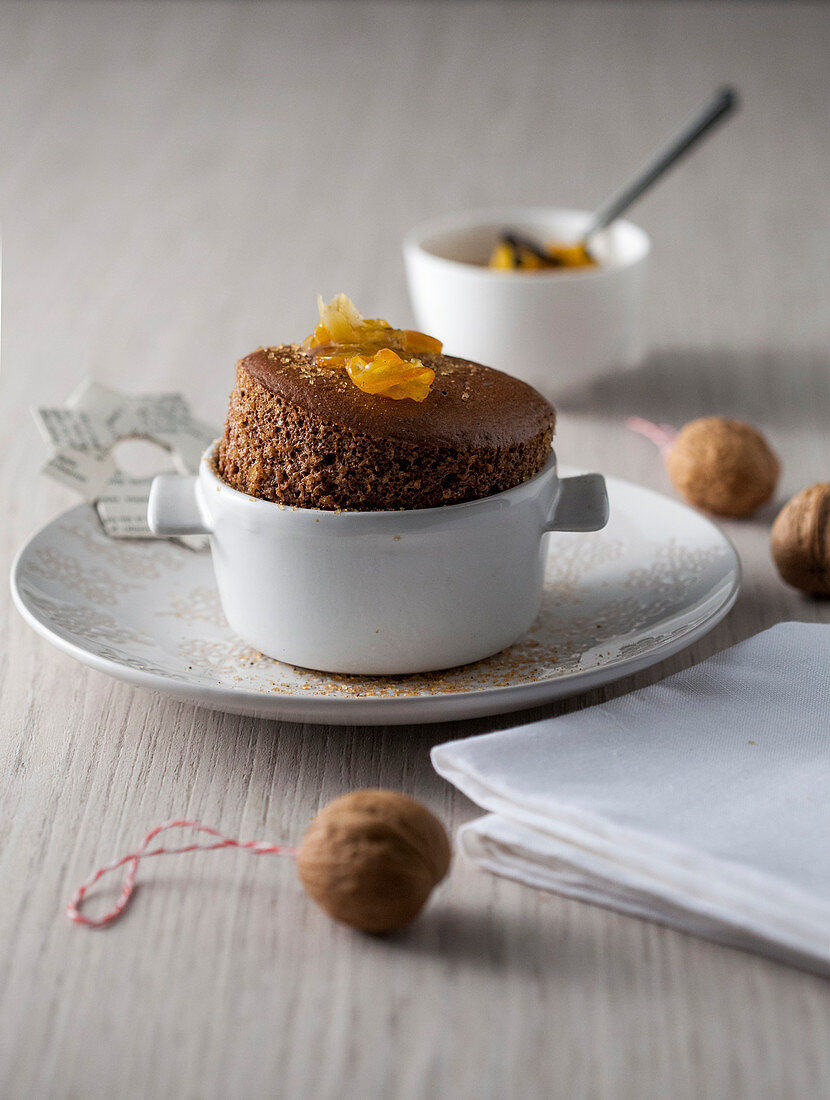 Gewürz-Schokoladensoufflé mit Kumquat-Kompott