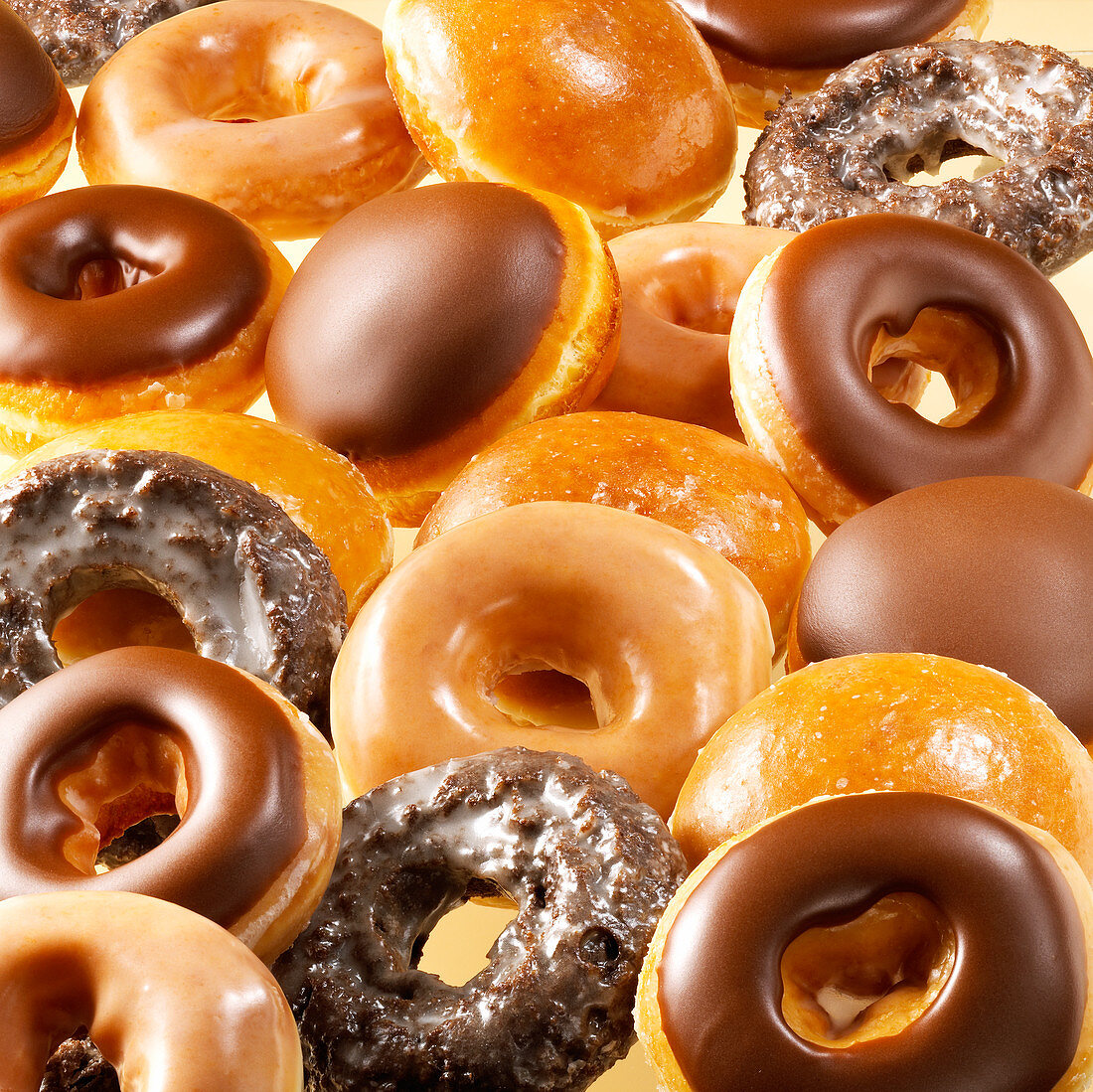 Verschiedene Donuts (bildfüllend)