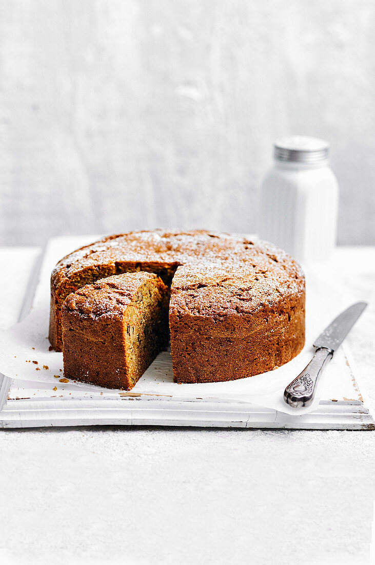 Karottenkuchen, angeschnitten