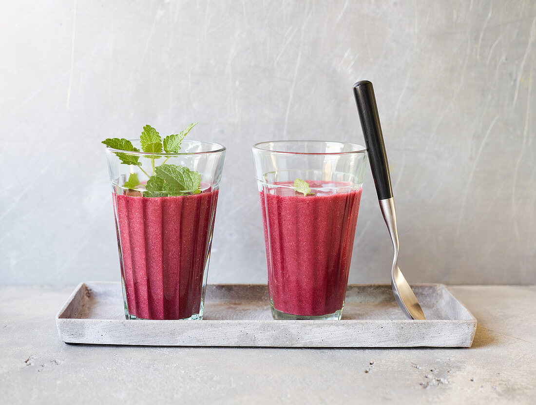 Cherry shakes with lemon balm