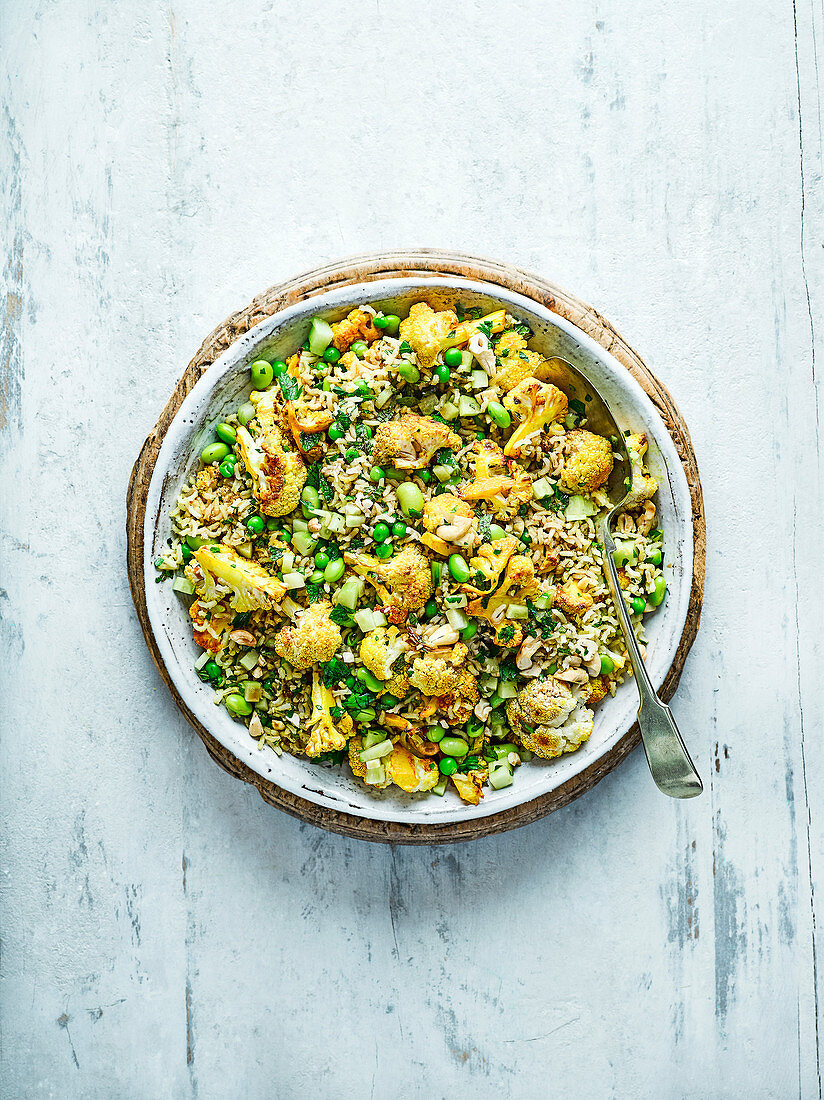 Tumeric cauliflower salad