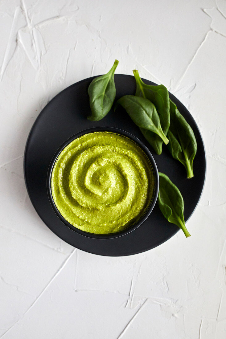Spinach hummus in a bowl