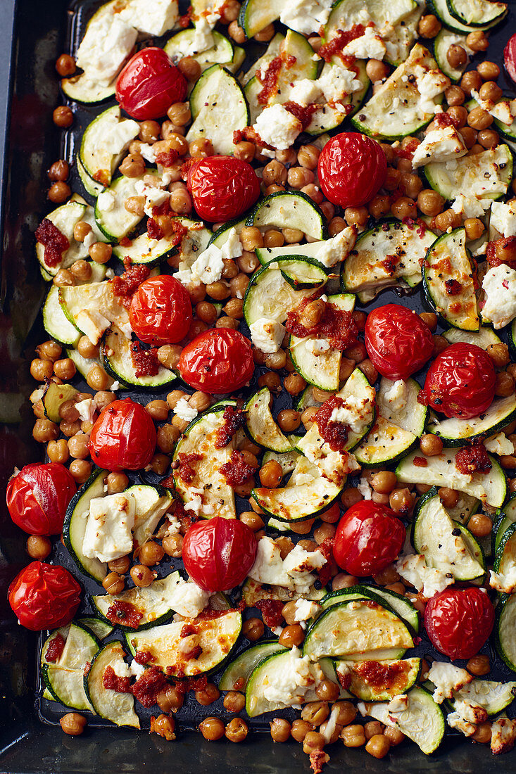 Oven-roasted vegetables with sheep's cheese and red pesto