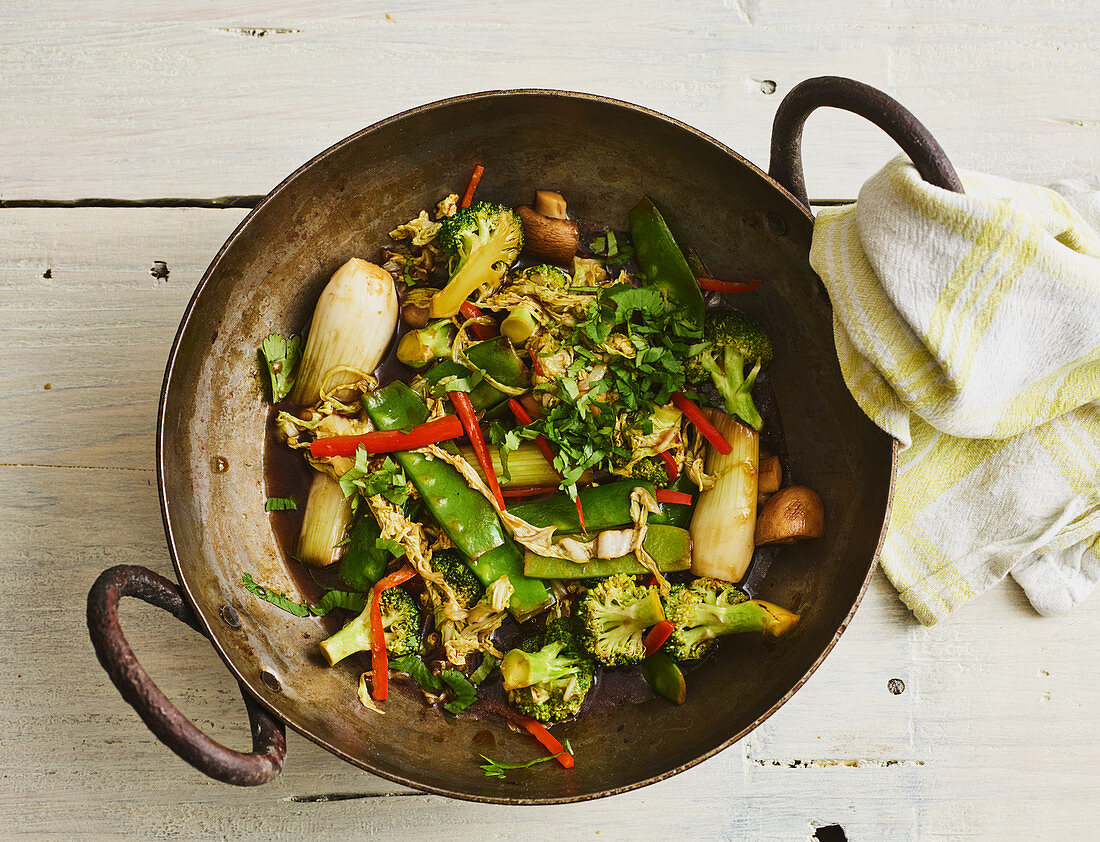 Stir-fried Thai vegetables with oyster sauce