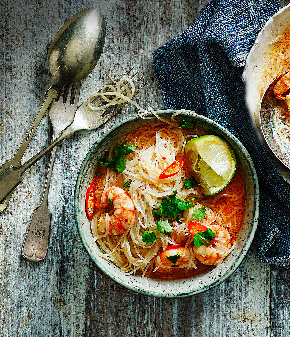 Laksa Curry Bowl mit Garnelen