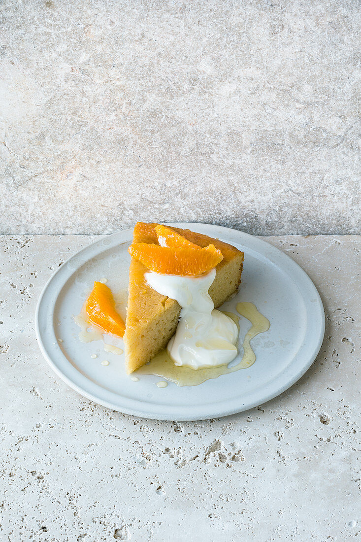 Israeli semolina cake with oranges