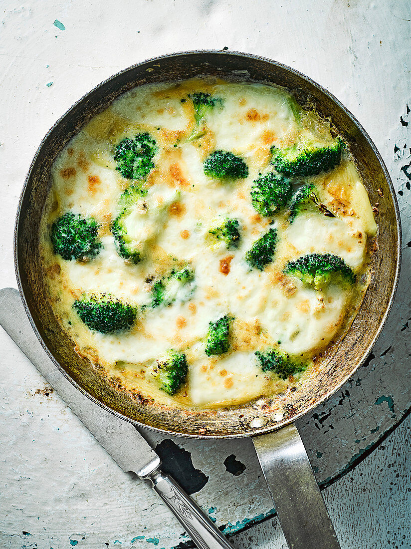 Broccoli and taleggio fritatta