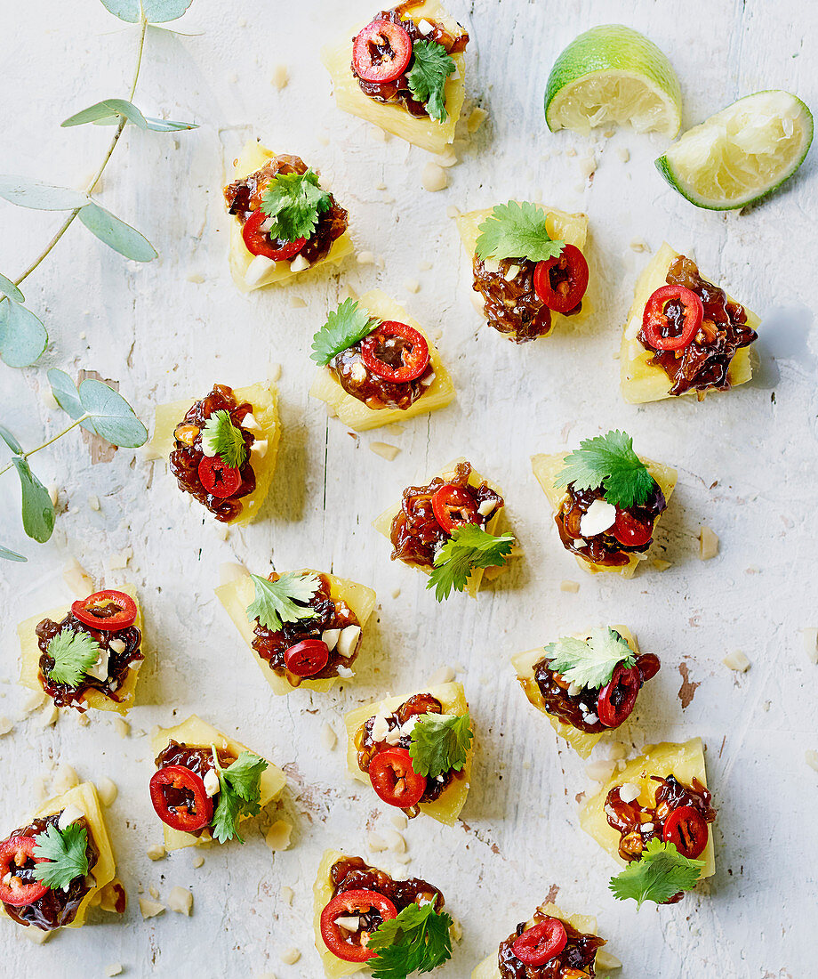 Mar hor with pineapple, peanuts, chilli, lime and corriander