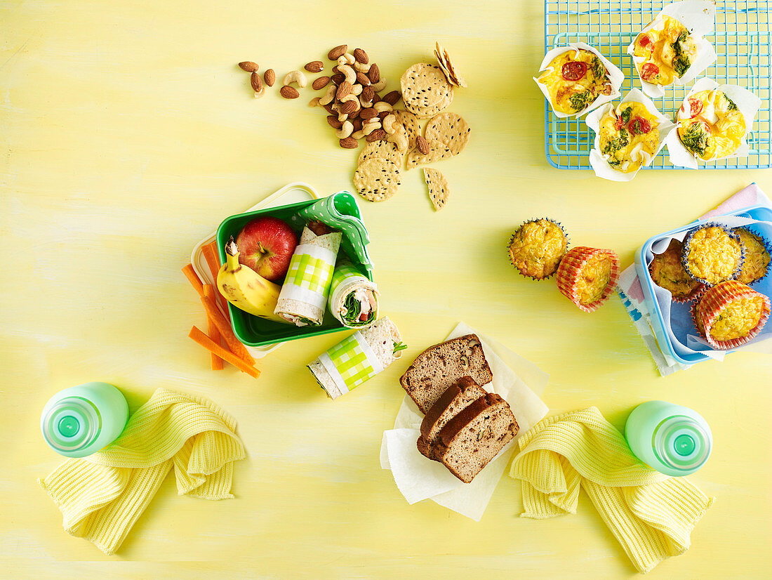 Lunchbox, fruits, muffins, banana bread