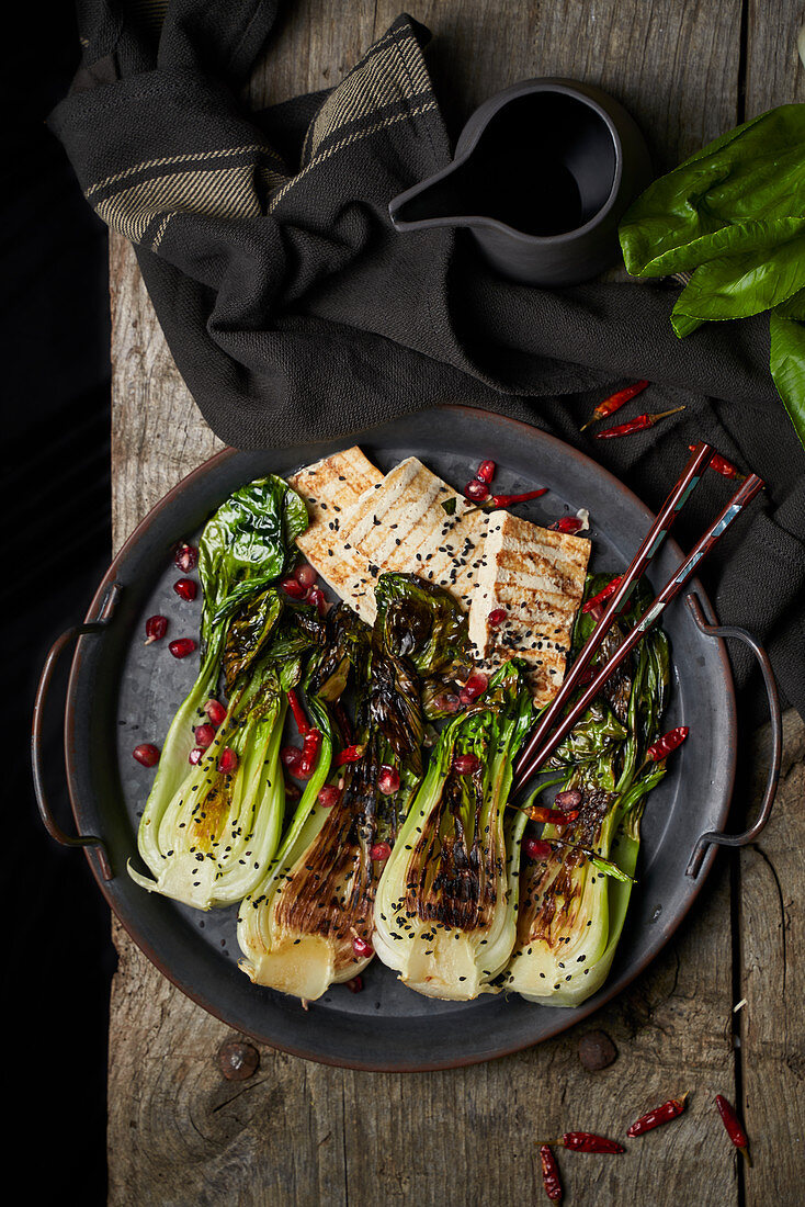 Bok choy salad with fried fish