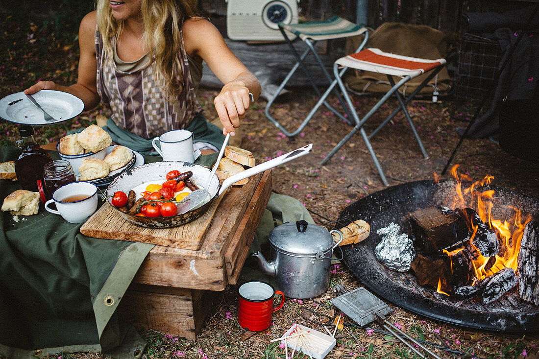 Camping breakfast