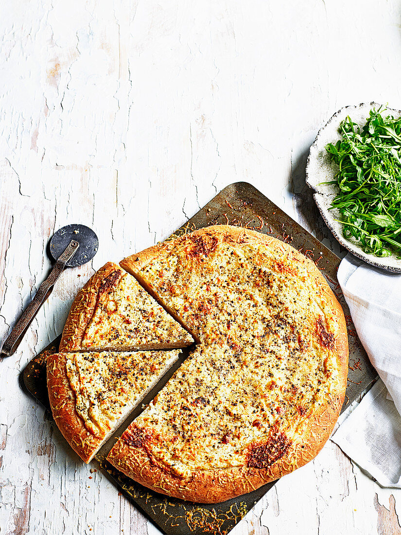 Cacio e pepe pizza