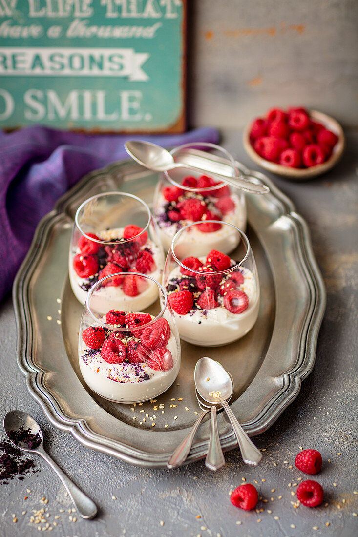 Tahini and yogurt mousse with fresh berries