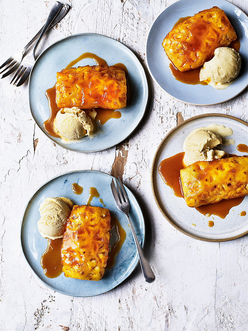 Gebratene Ananas mit Rumkaramell