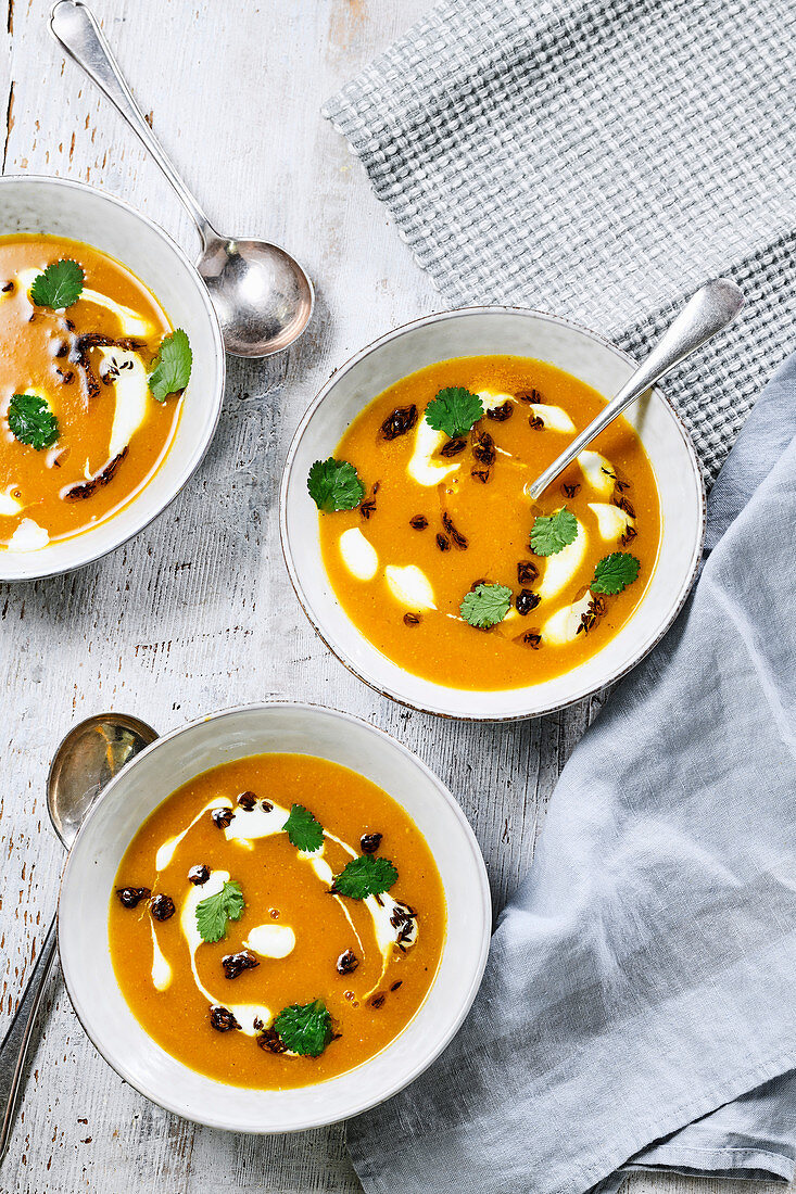 Spiced carrot and lentil soup