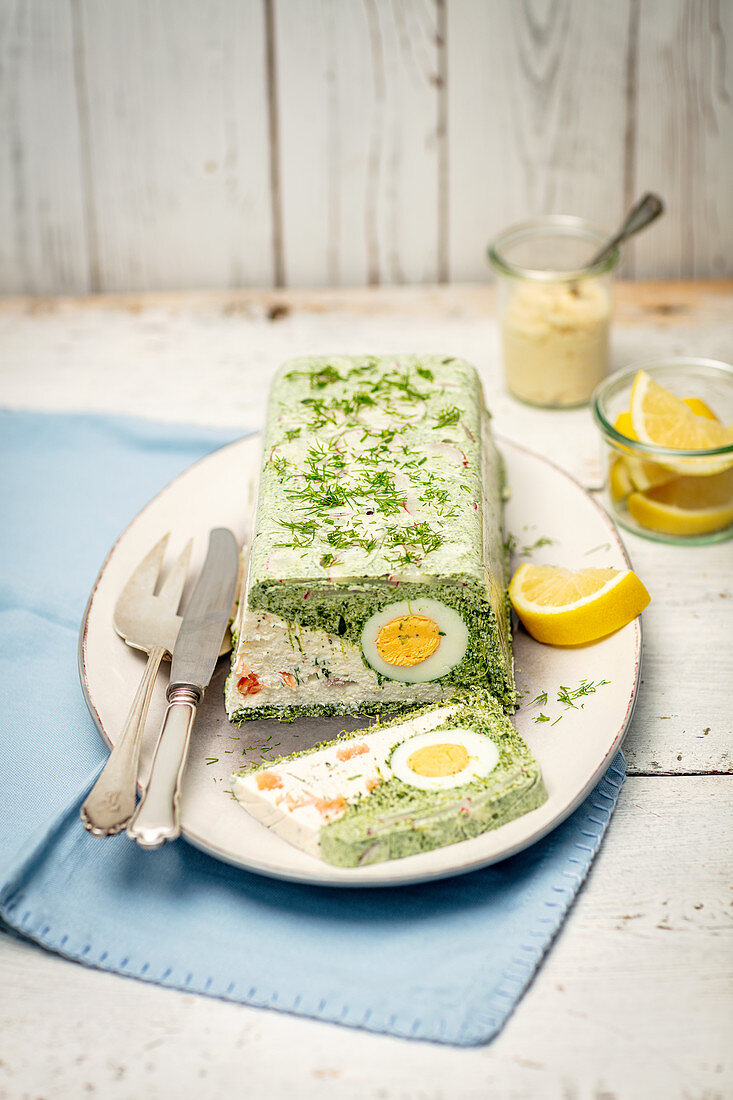 Cream cheese terrine with smoked salmon, spinach and egg