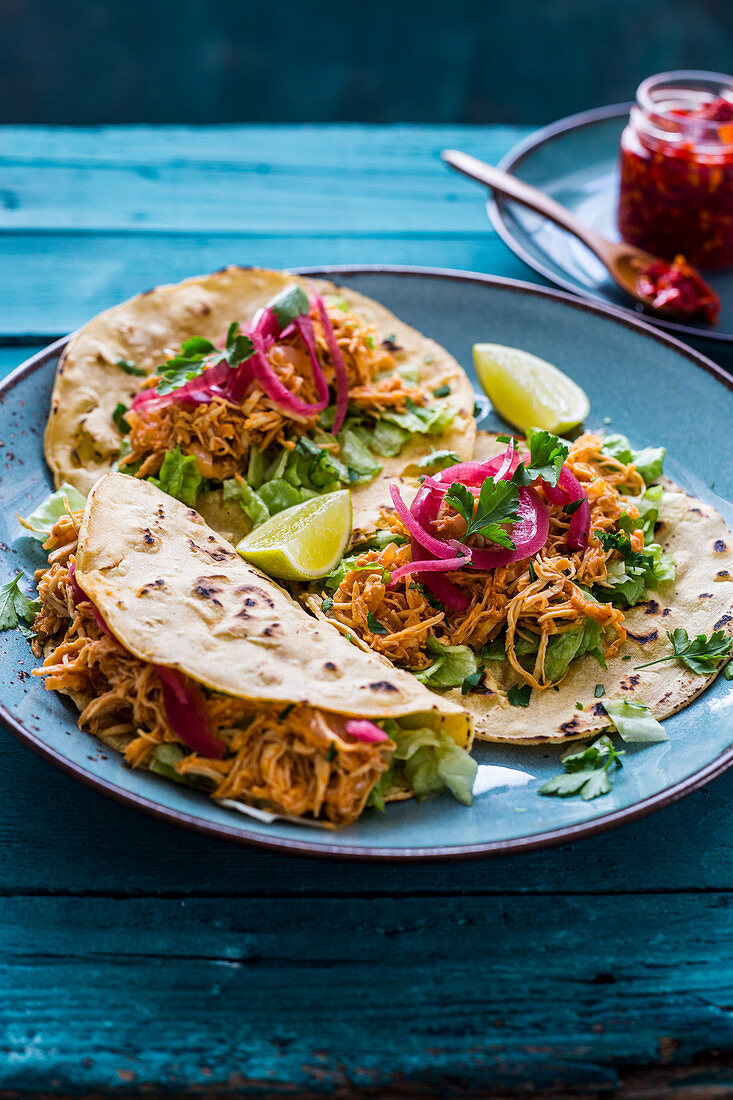 Würzige Tinga-Tacos (Mexiko)