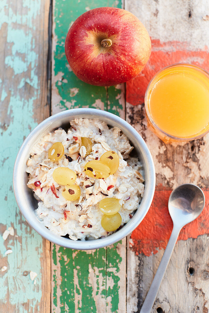 Bircher muesli with apple and grapes
