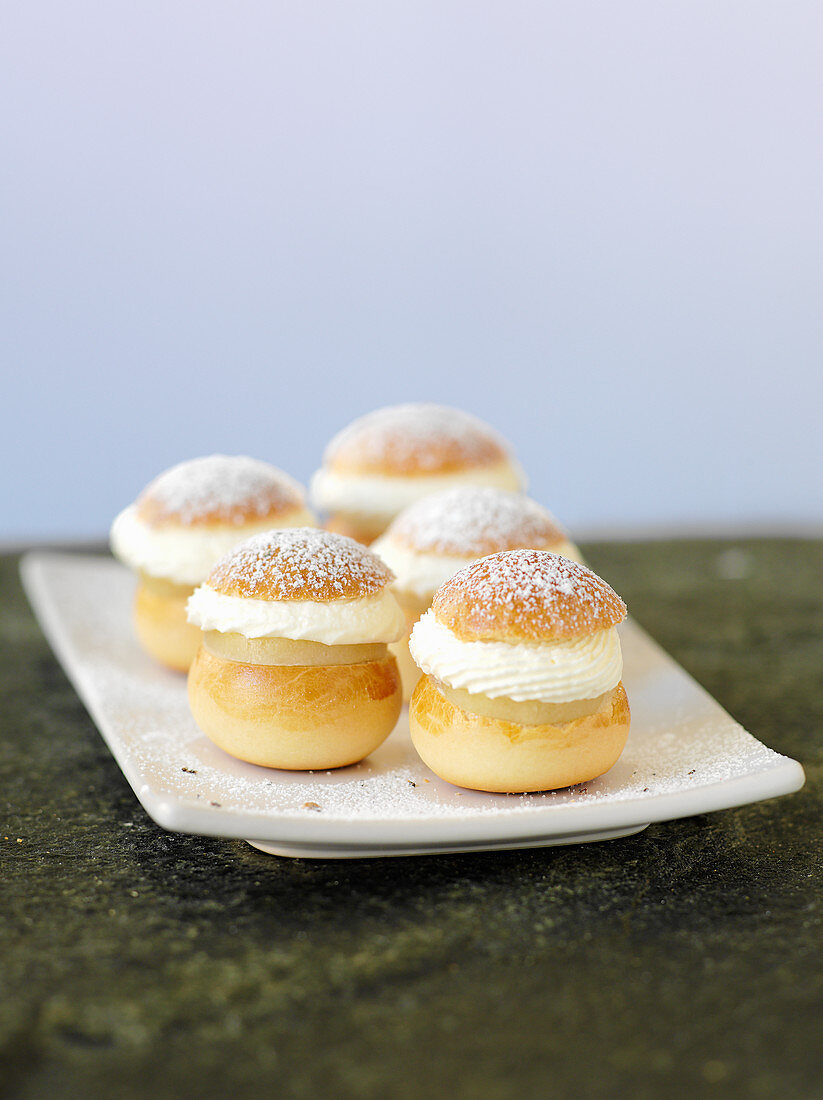 Semla - schwedische Windbeutel zu Fasching