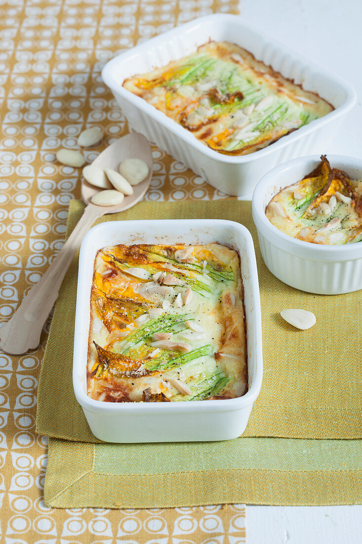 Mandel-Kürbisblüten-Clafoutis mit Grana Padano