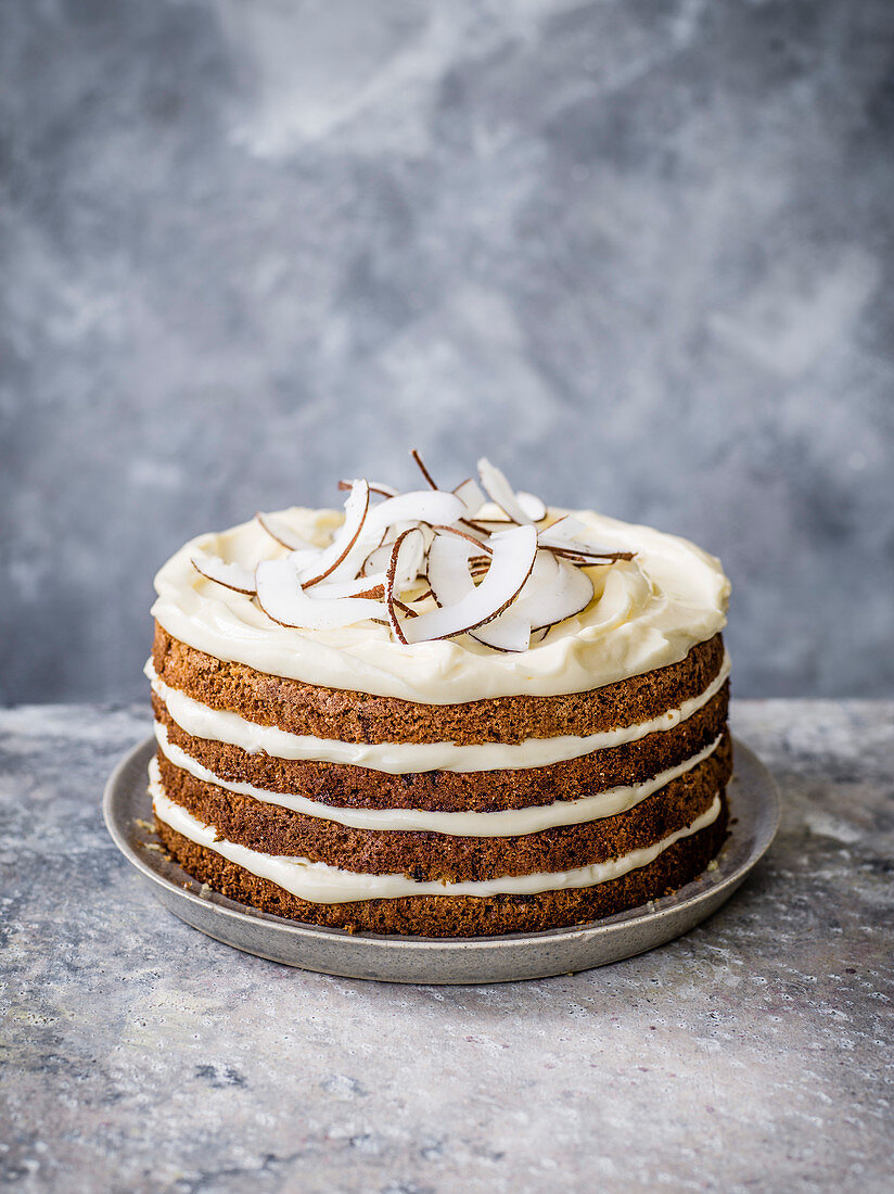 Zucchini-Schichtkuchen mit Kokoscreme