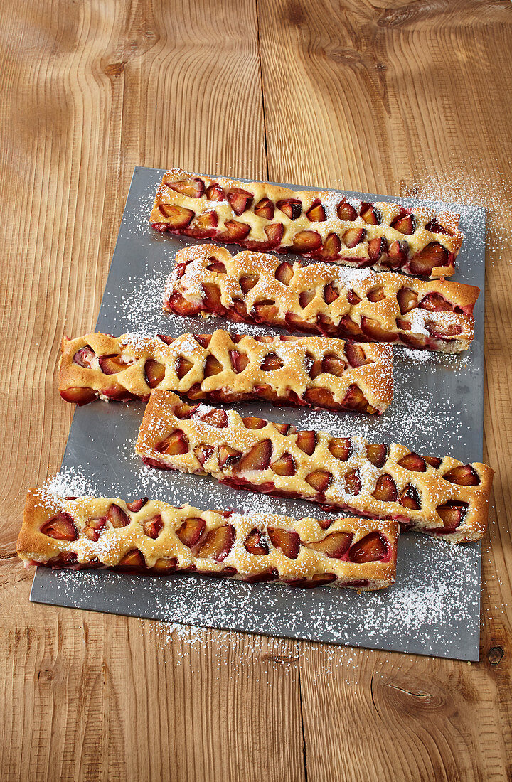 Quick plum cake tray bake